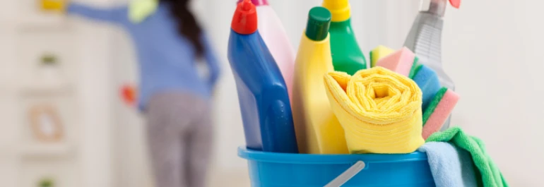 En el caso de desistimiento del empleador, ¿a qué indemnización tiene derecho una empelada del hogar?