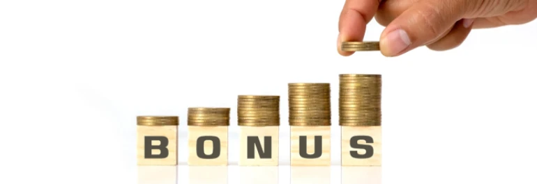 ¿Es válido abonar un plus variable durante el permiso por nacimiento de un trabajador?