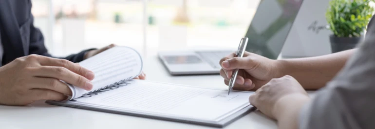 ¿Cómo proceder al pasar de un contrato 502 a un fijo ordinario en otro centro con distinto CCC?