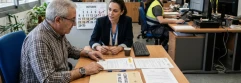 ¿Puede sancionarse con suspensión de empleo y sueldo a un trabajador jubilado parcial sin afectar al contrato de relevo?