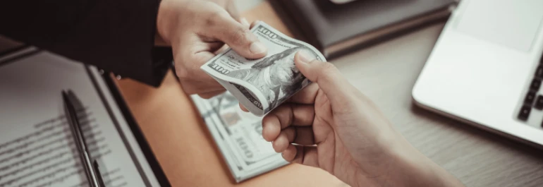  ¿Cuándo puede, el trabajador, extinguir el contrato de trabajo por voluntad propia? 