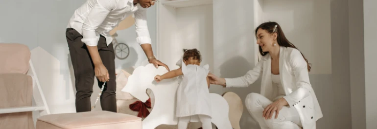  ¿Puede una empresa denegar un permiso retribuido por fuerza mayor para el cuidado de un menor si considera que el otro progenitor puede hacerse cargo? 