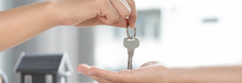  En el caso de un trabajador autónomo, ¿la no renovación del contrato de alquiler implica fuerza mayor para el cierre del negocio? 