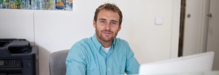 ¿Qué convenio colectivo debe aplicarse a un conserje?