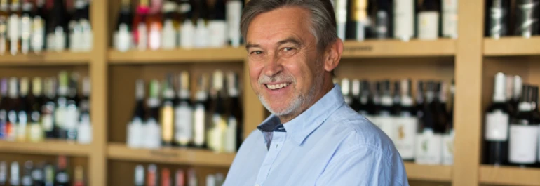 ¿Puede un jubilado iniciar un a actividad por cuenta propia sin que supere el SMI?