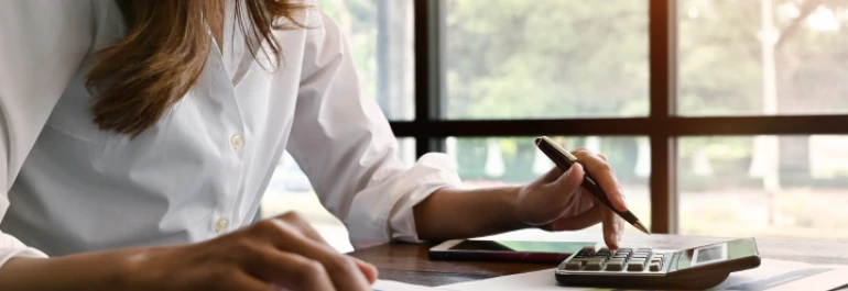 ¿Cómo se devengan las vacaciones de un fijo discontinuo situación de IT cuando se produce su llamamiento?