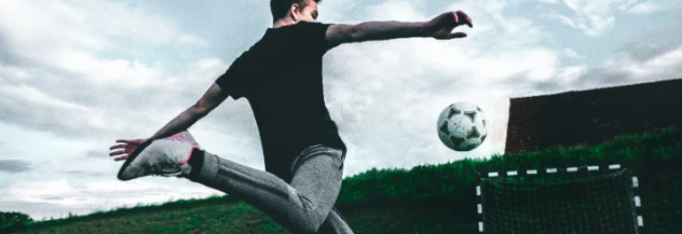 ¿Qué tipo de contrato es el correcto para entrenadores y jugadores de fútbol de 3ª División?