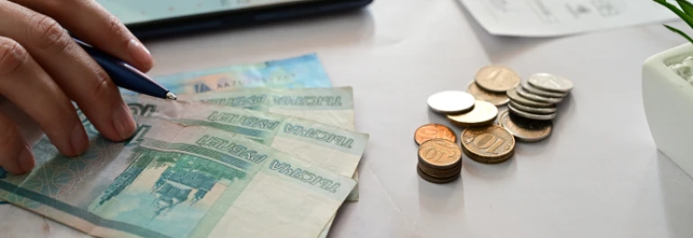  ¿Las cantidades que un trabajador percibe de forma indebida debe devolverlas en cuantía bruta o neta? 